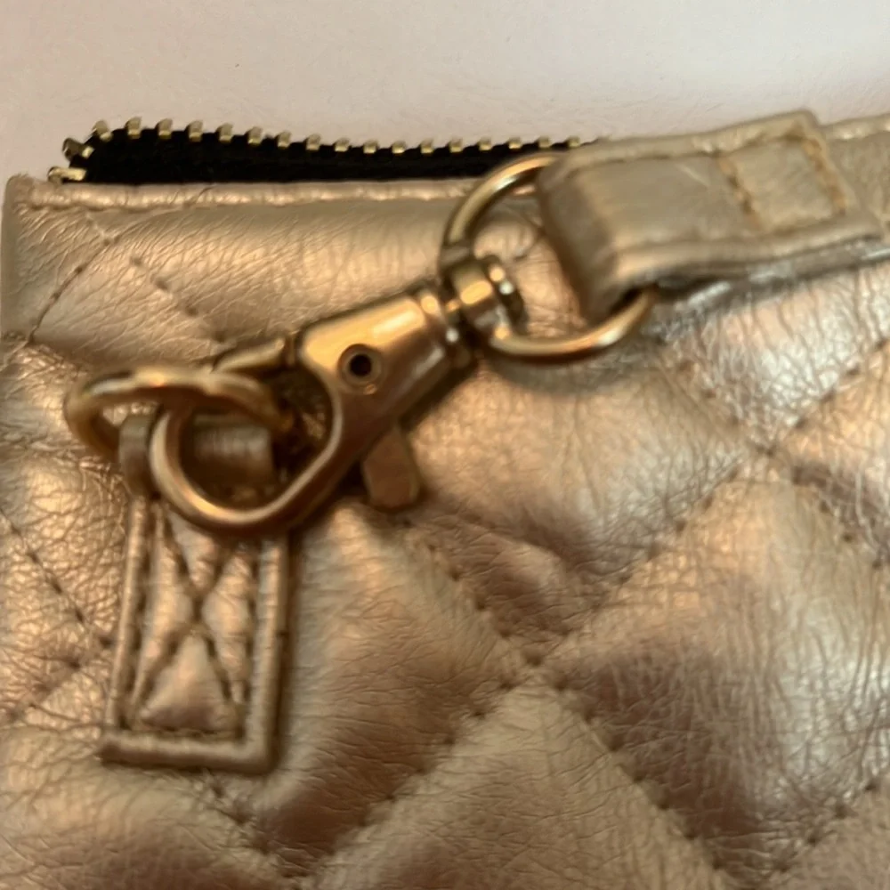 Scout Metallic Gold Quilted Abby Crossbody NWT - Picture 6 of 8